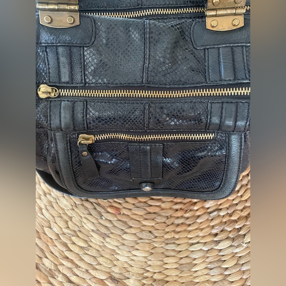 •VINTAGE • LOCKHEART Snake Embossed Shoulder Bag - Picture 6 of 13